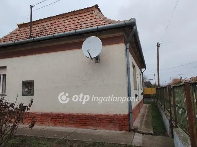 Eladó ház Tószeg 107 nm