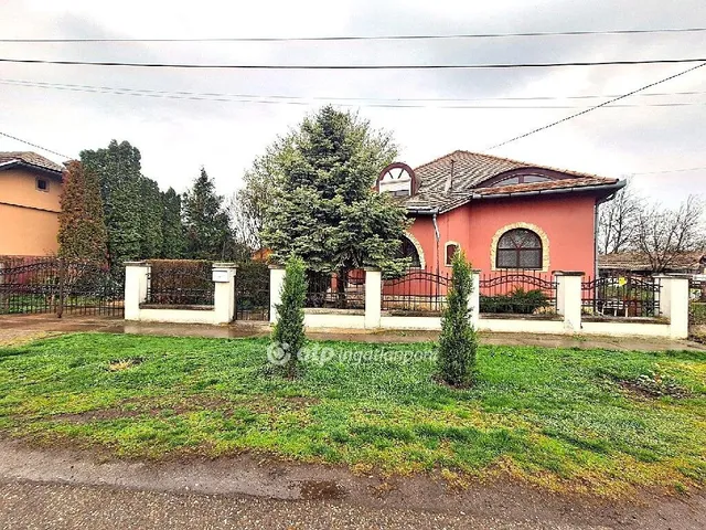 Eladó ház Biharnagybajom 176 nm