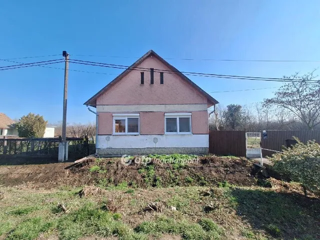 Eladó ház Füzesgyarmat 68 nm