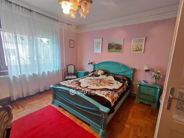 Eladó ház Bag 205 nm