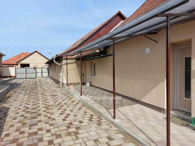 Eladó lakás Hatvan 84 nm