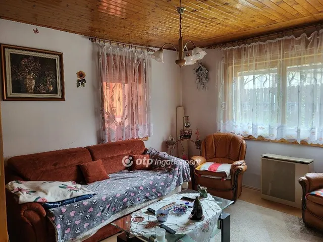 Eladó ház Tápióság 81 nm