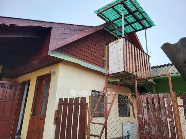 Eladó ház Tápióság 81 nm