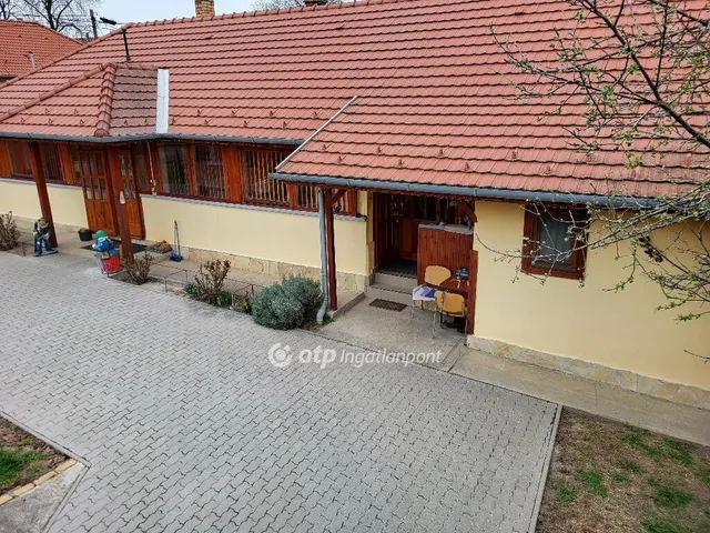 Eladó ház Tápióság 81 nm