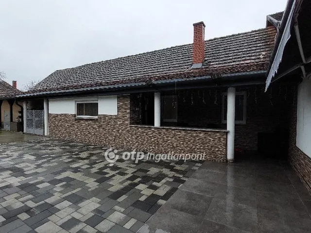 Eladó ház Kisújszállás 150 nm
