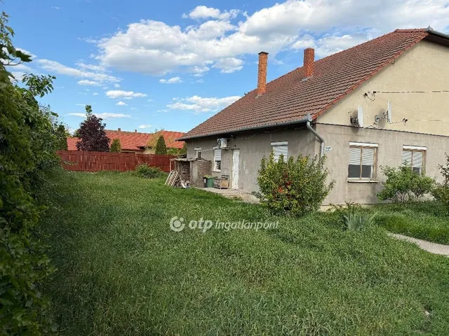 Eladó ház Abony 90 nm
