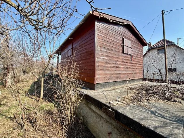 Eladó nyaraló Szolnok 18 nm