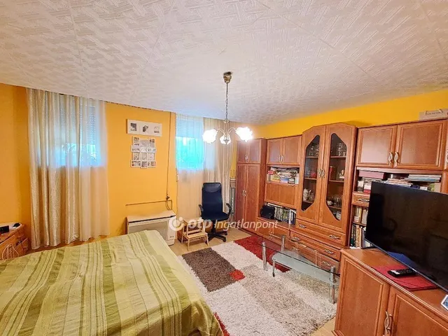 Eladó ház Szolnok 67 nm