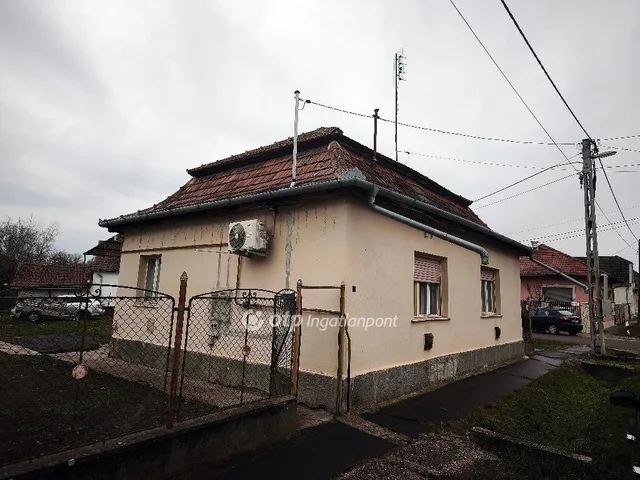 Eladó ház Szolnok 70 nm