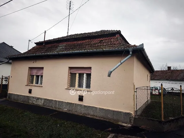 Eladó ház Szolnok 70 nm