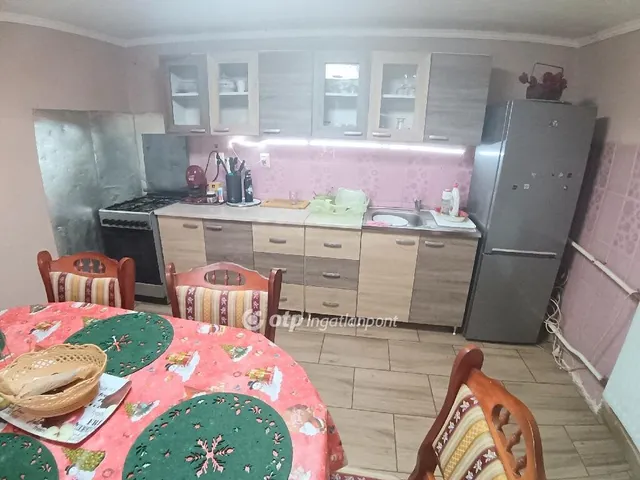 Eladó ház Fegyvernek 59 nm