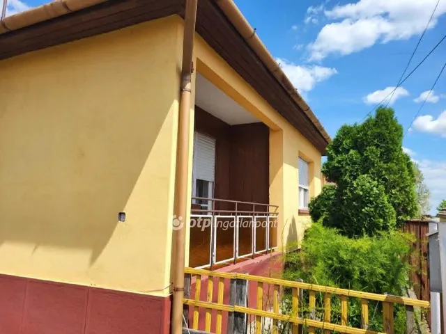 Eladó ház Nagyfüged 80 nm