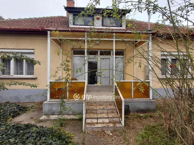 Eladó ház Hatvan 187 nm