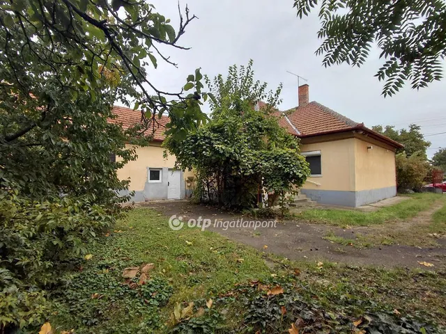 Eladó ház Hatvan 187 nm