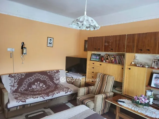 Eladó ház Nagyfüged 80 nm