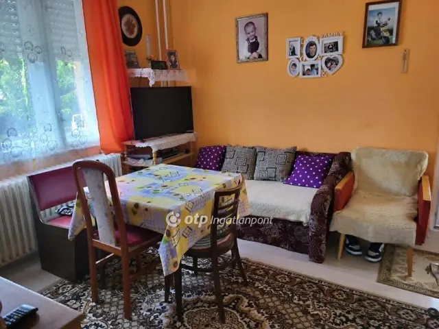 Eladó ház Nagyfüged 80 nm