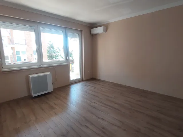 Eladó lakás Kisújszállás, Ifjúság útja 11/B 70 nm