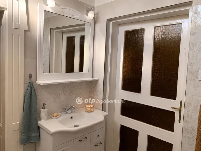 Eladó ház Cegléd 160 nm