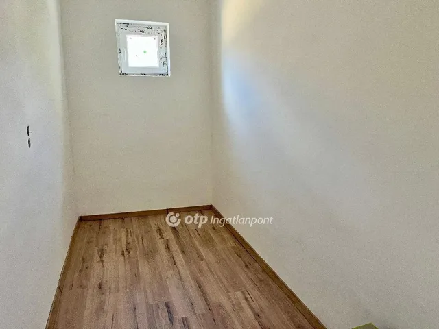 Eladó ház Újszász 79 nm
