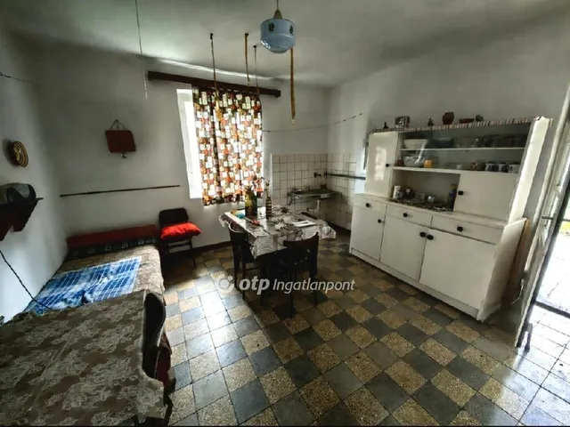 Eladó ház Kisújszállás 71 nm