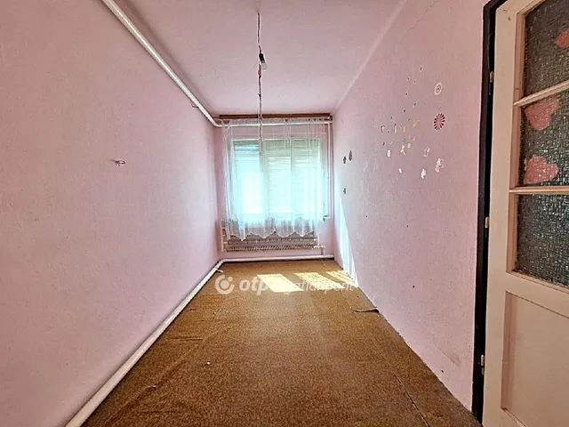 Eladó ház Füzesgyarmat 77 nm