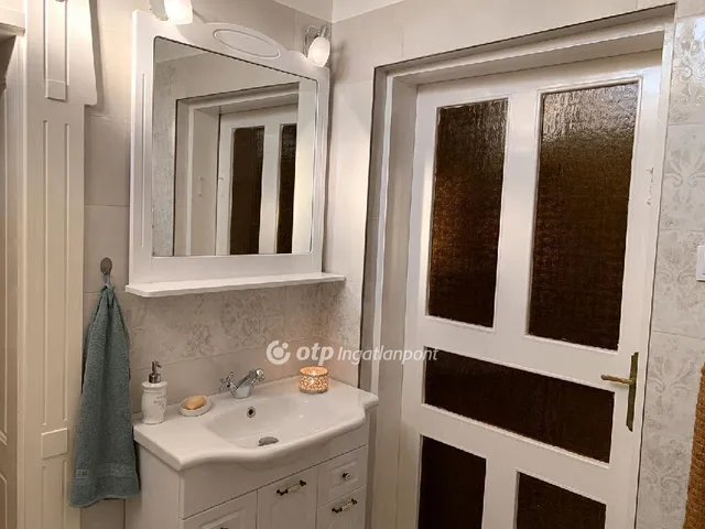 Eladó ház Cegléd 160 nm