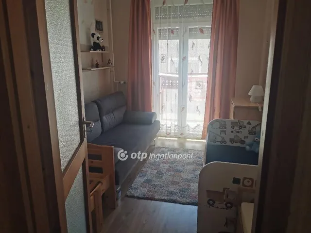 Eladó lakás Szolnok 71 nm