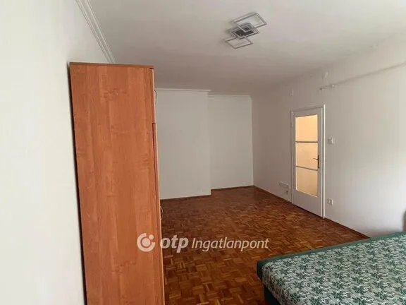 Eladó lakás Szolnok 42 nm