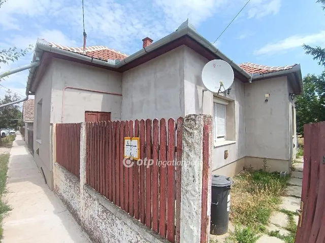 Eladó ház Törökszentmiklós 54 nm