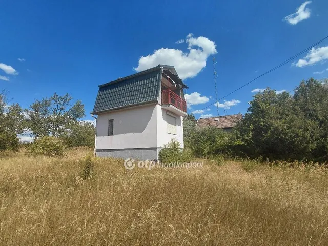 Eladó nyaraló Hatvan 30 nm