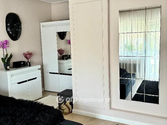 Eladó ház Aszód 206 nm
