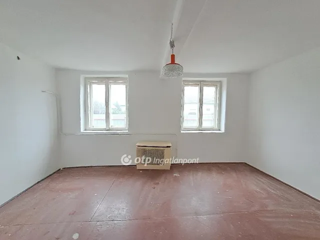 Eladó ház Kunhegyes 61 nm