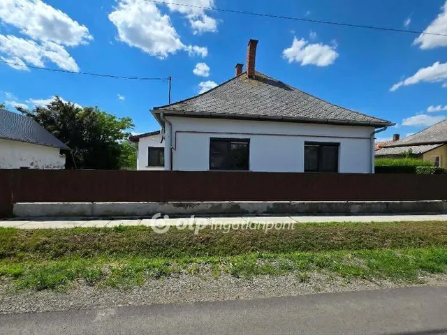 Eladó ház Nádudvar 86 nm
