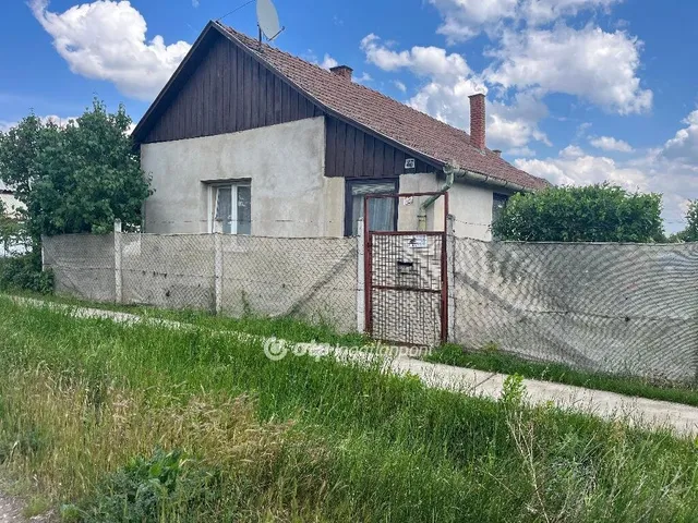 Eladó ház Nádudvar 68 nm