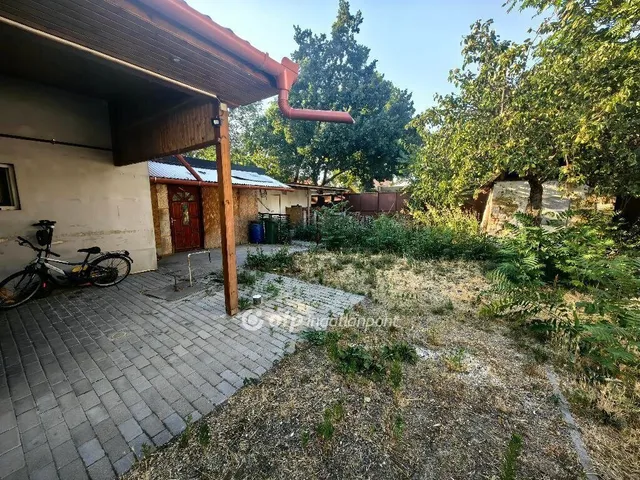 Eladó ház Kisújszállás 95 nm
