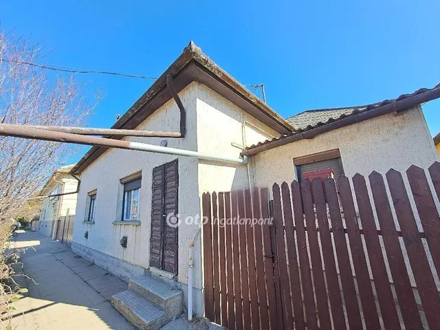 Eladó ház Kunhegyes 86 nm