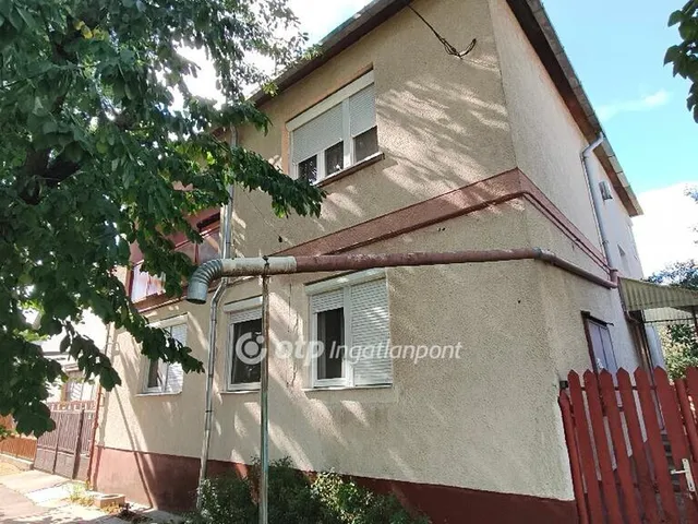 Eladó ház Kisújszállás 89 nm