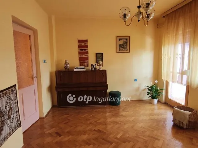Eladó ház Kisújszállás 89 nm