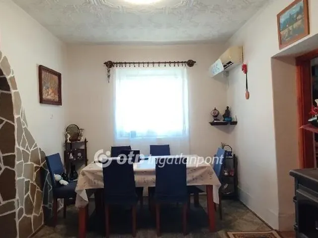 Eladó ház Tiszaföldvár 78 nm
