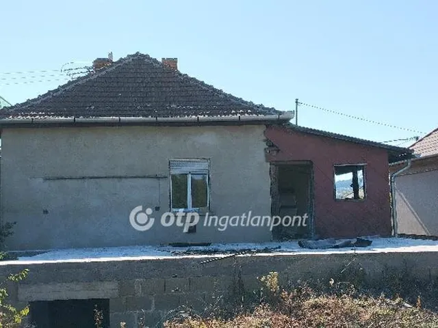 Eladó ház Gyöngyössolymos 66 nm