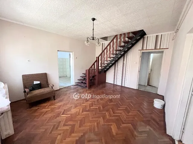 Eladó ház Kunhegyes 130 nm