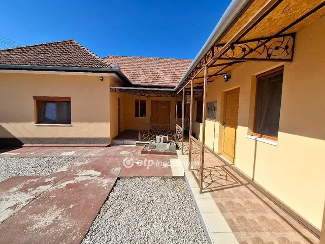 Eladó ház Cegléd 144 nm