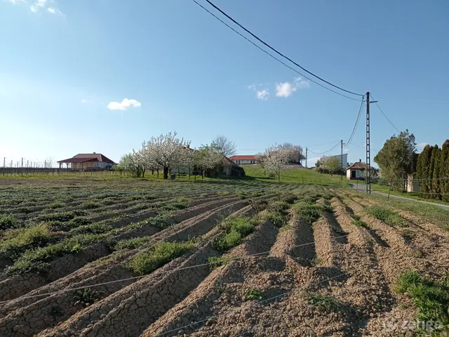 Eladó üdülő és hétvégi ház Zalaszabar 79 nm