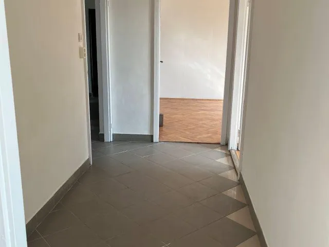 Eladó lakás Debrecen, Vénkert 71 nm