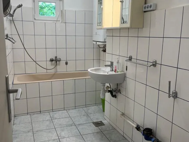 Kiadó lakás Debrecen, Nagyerdőalja 54 nm