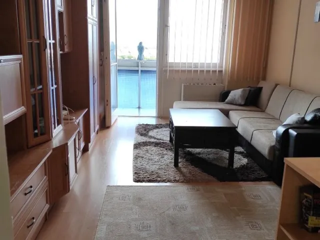 Eladó lakás Debrecen, Újkert 46 nm