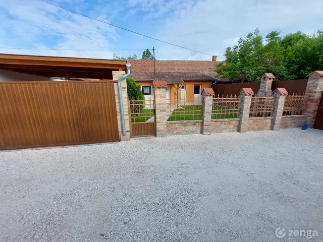 Eladó ház Tiszakécske, Kölcsey .5 86 nm