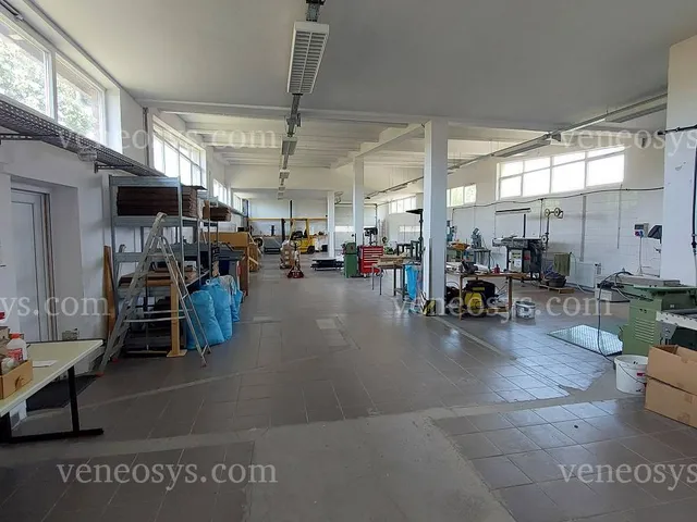 Eladó kereskedelmi és ipari ingatlan Esztergom 493 nm