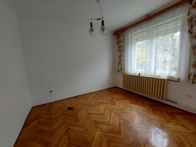 Kiadó ház Esztergom 80 nm
