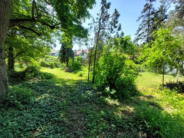 Eladó telek Esztergom 2066 nm